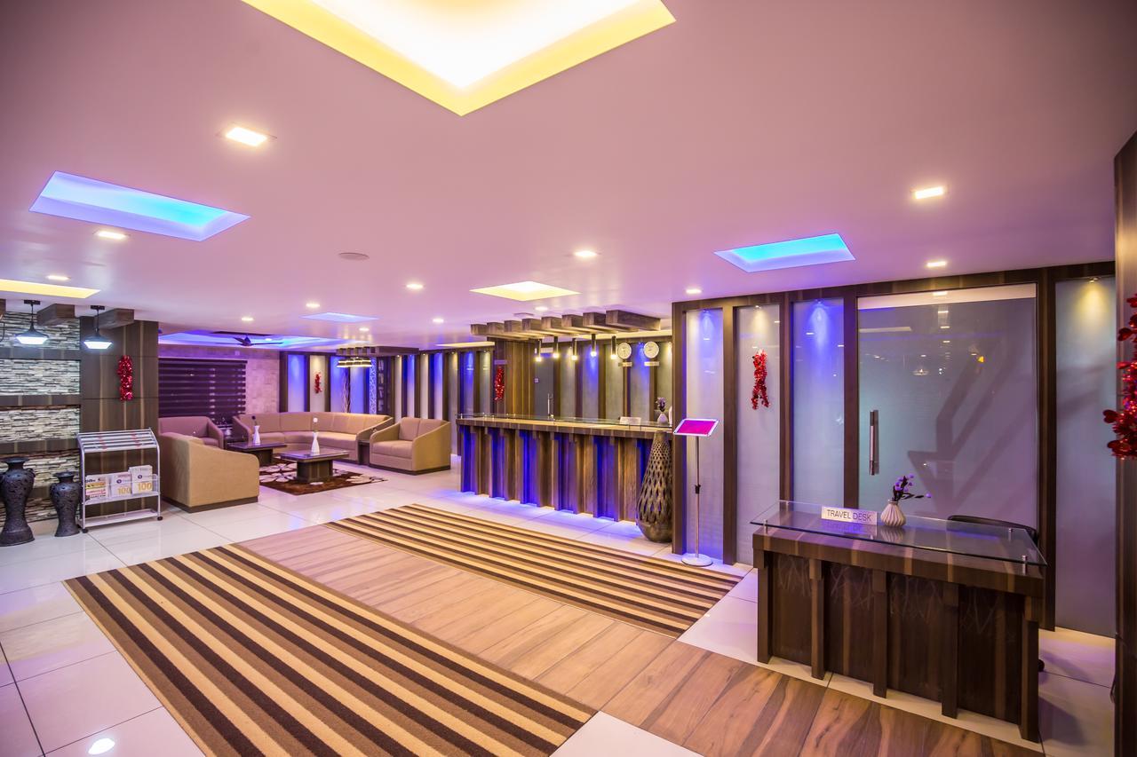South Gate Residency Kochi Exterior foto