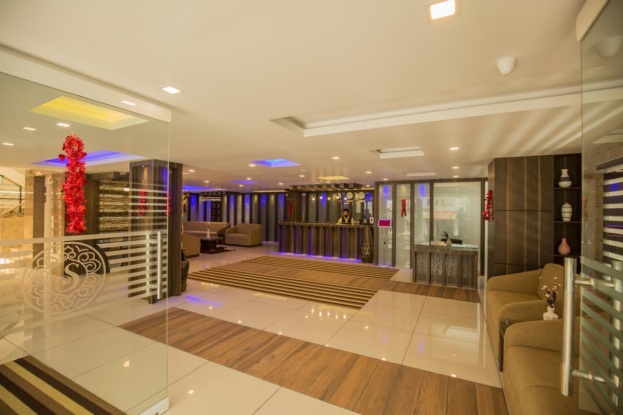 South Gate Residency Kochi Exterior foto